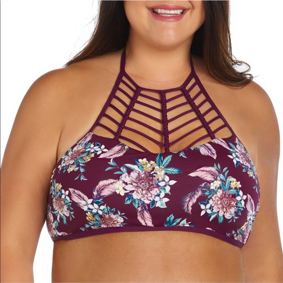Swimwear Top Beautiful Design - Picture 2 of 6